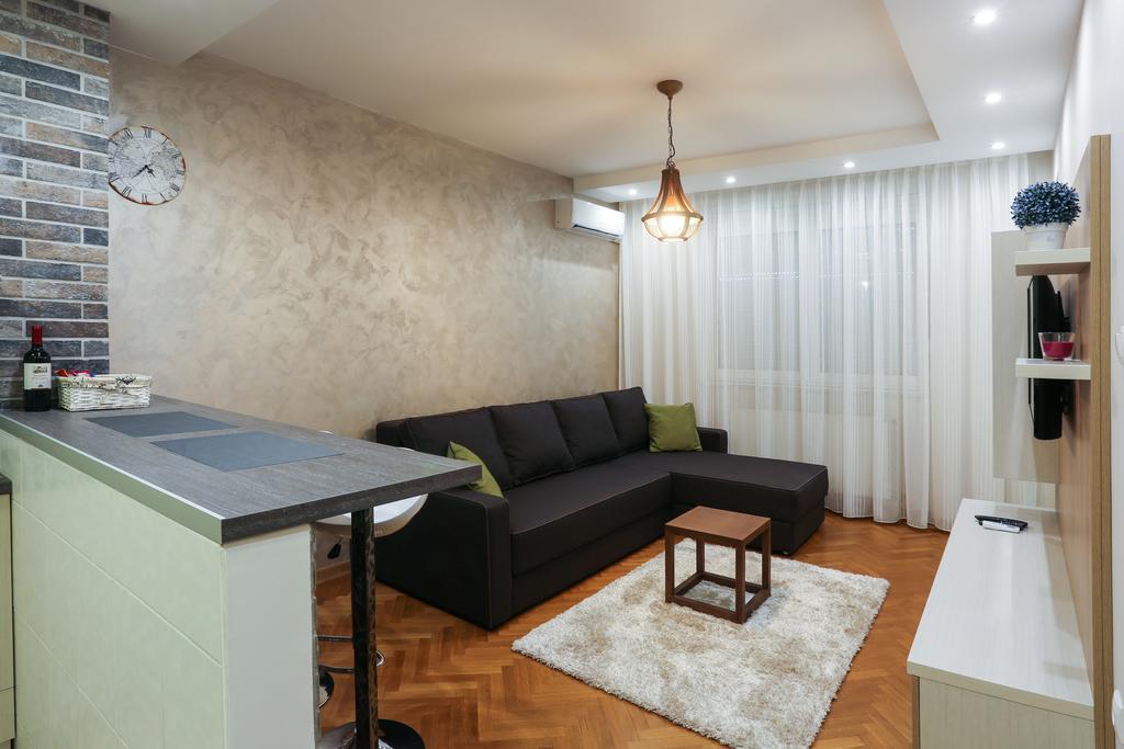 Apartment Promenada Novi Sad Exterior foto