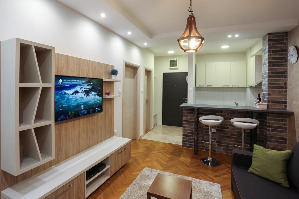 Apartment Promenada Novi Sad Exterior foto